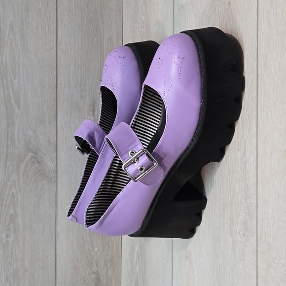 Vintage Trickz N' Treatz by Dolls Kill Tractor Platform Chunky Y2K shoes 11 - Picture 1 of 11